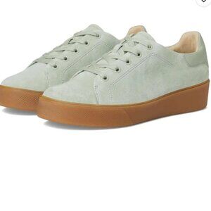 NEW NATURALIZER Suede Morrison Sneakers in pistachio for women 925 3t2